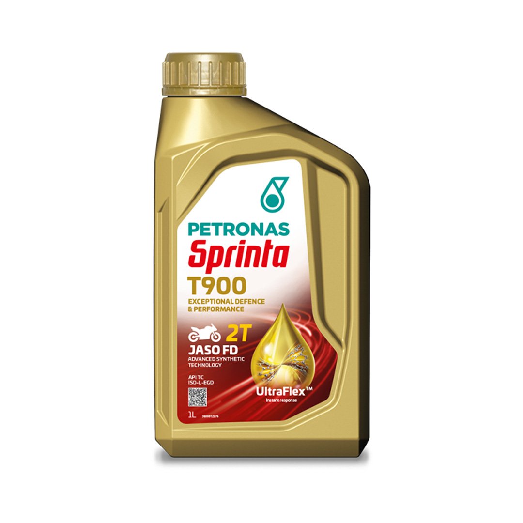 Petronas Sprinta T900 2 Stroke Oil bottle