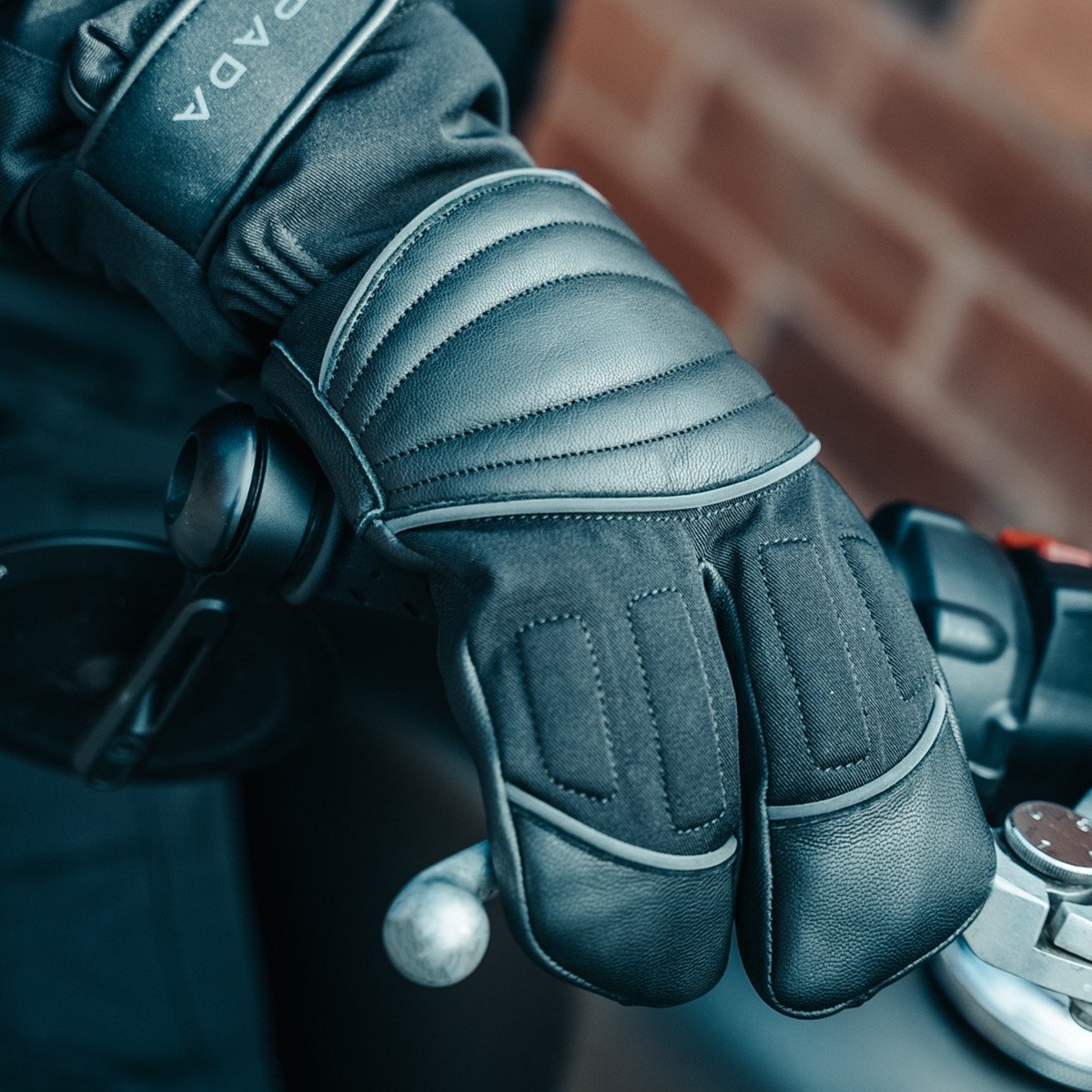 Spada Vulcan CE WP Mitt Black - Image 4