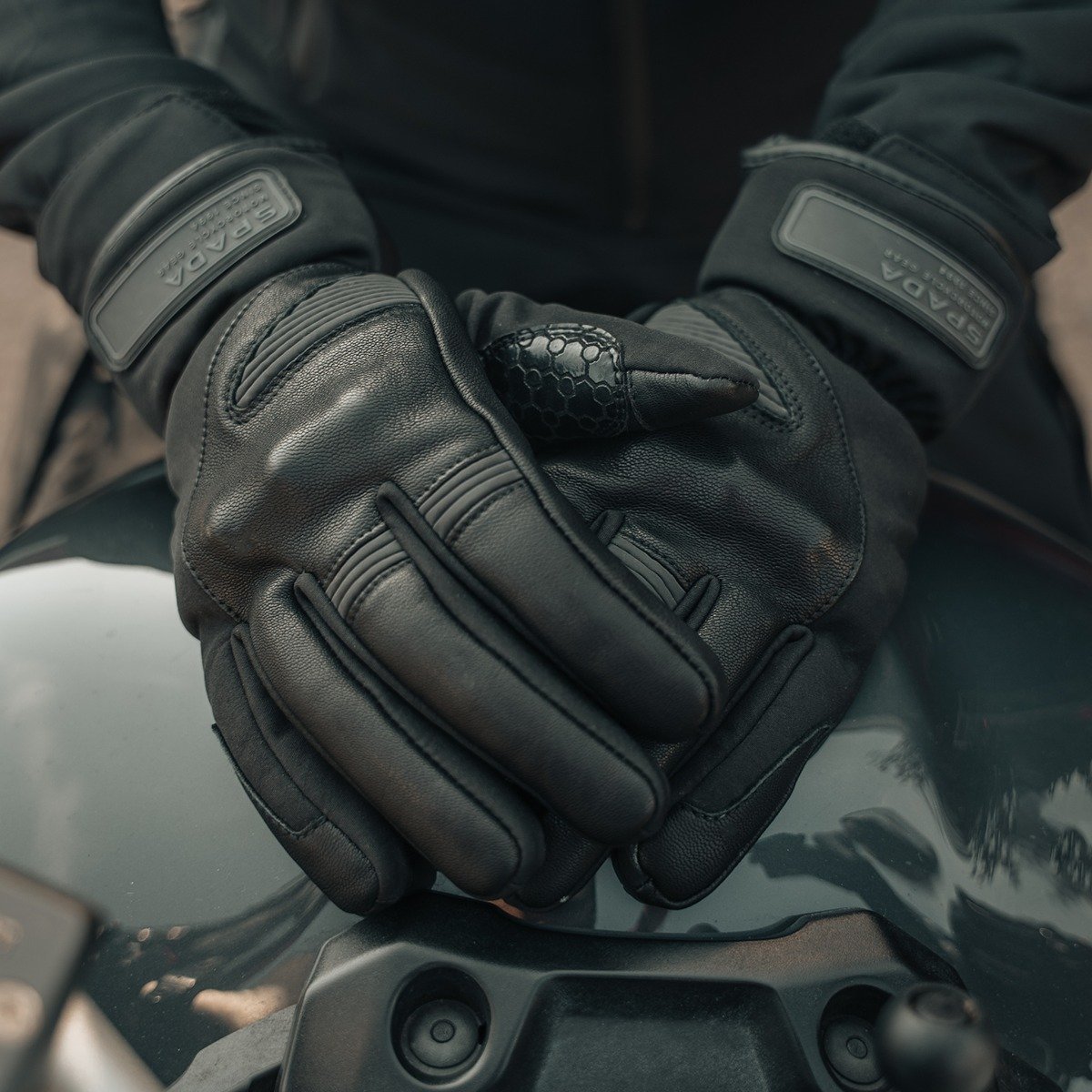 Spada Oslo Rev.2 CE WP Leather Gloves Black - Image 3